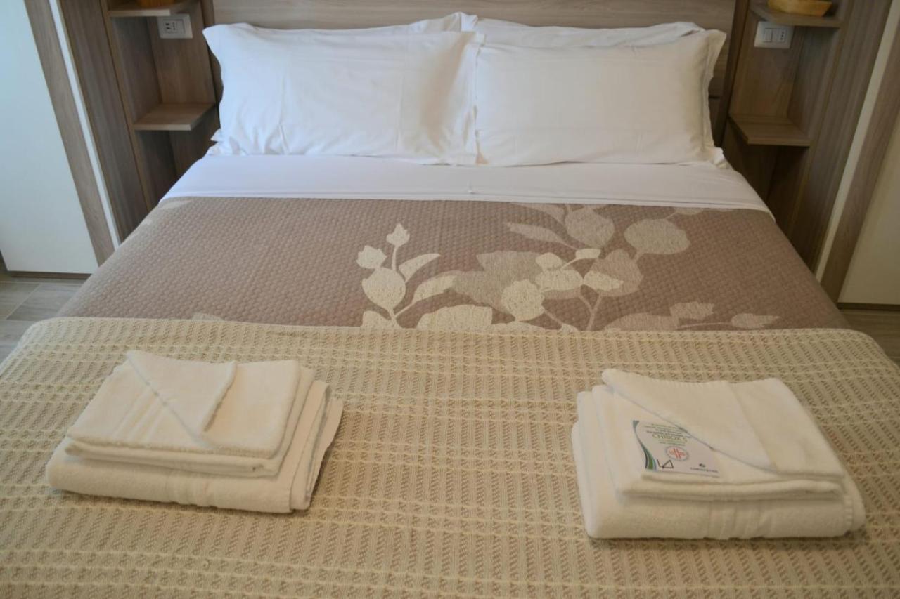 Le Grigne Guesthouse - The Garden Oliveto Lario Kültér fotó